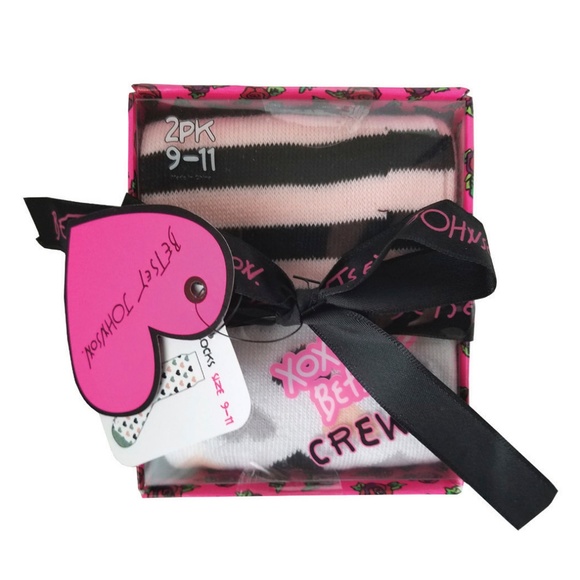 Betsey Johnson Accessories - 🆕 Betsey Johnson 2pk Crew Socks Betsey Johnson Accessories - 🆕 Betsey Johnson 2pk Crew Socks